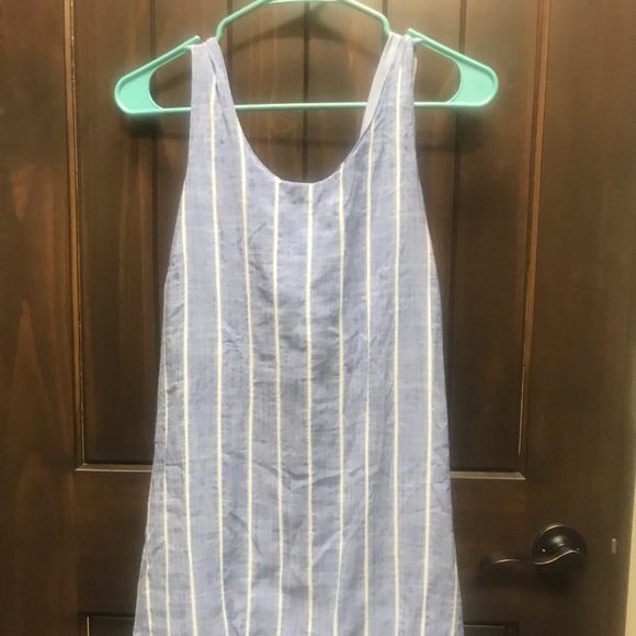 Signature Studio Dresses & Skirts - Linen material blue dress